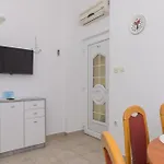 Apartament Besa