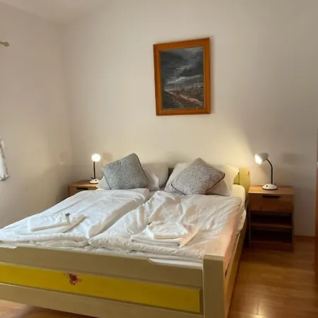 Besa Apartman *