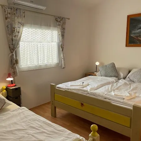Besa Apartment *