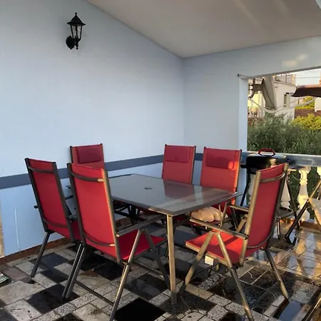 Apartman Besa *