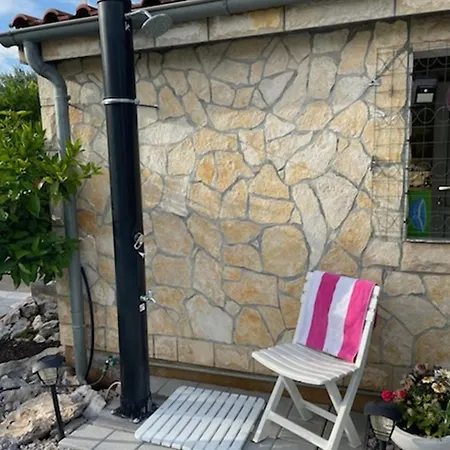 Besa Apartment *
