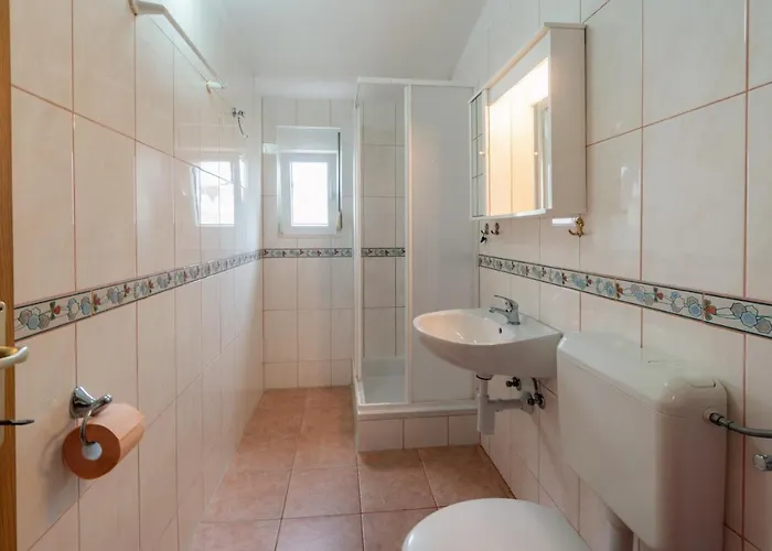 Besa Appartement Pirovac